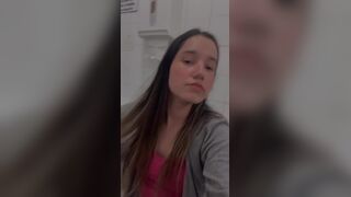 BRASILEIRA MUITO NOVINHA CAGANDO MAIS EM NOSSO TLGM, ScatKings.com Scat Porn 4 ScatKings.com Scat Porn