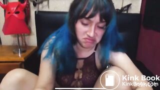 Elle aime avaler sa propre merde, ScatKings.com Scat Porn 4 ScatKings.com Scat Porn