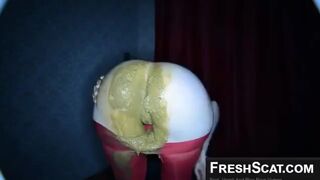 Shits herself in tight red leggings (nice ass), ScatKings.com Scat Porn 3 ScatKings.com Scat Porn